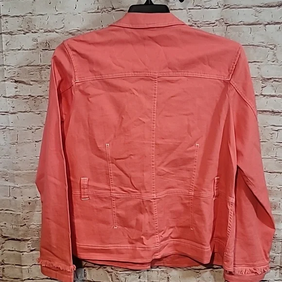 Fashion Bug Super cute spring stretch lightweight jacket 😍 ✨️ - Picture 8 of 9